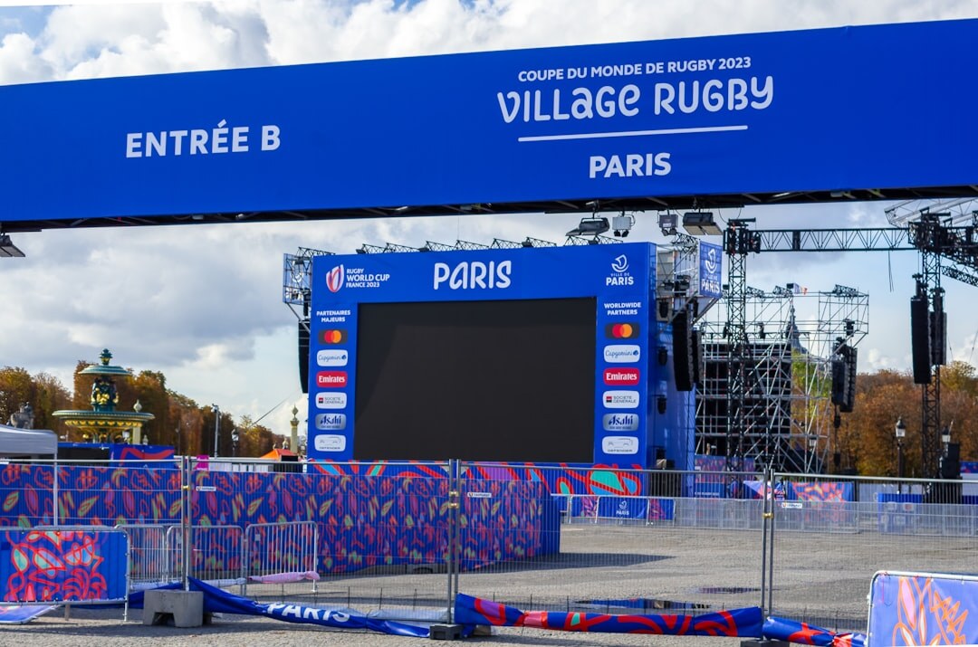 french tv presenter on stage